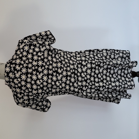 2 H&M Dresses - Picture 6 of 8